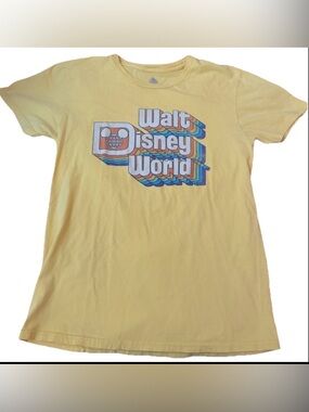 Walt Disney World T Shirt Women’s Medium Yellow Mickey Mouse Solid Retro
